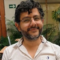 Leonardo Martínez Sandoval, invitado de Adriana Hansberg, del 1 de agosto al 31 de diciembre 2026