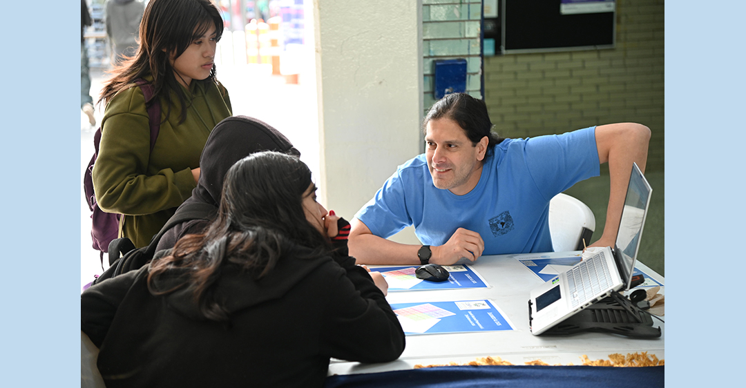 CIENPiés Matemático visita por segunda ocasión a la comunidad de la Preparatoria No.6