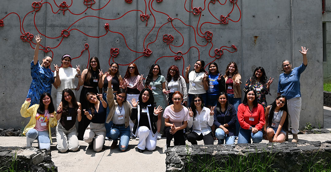 Construir redes para cerrar brechas: así fue la Segunda Escuela para Estudiantes Mujeres en Matemáticas 2026