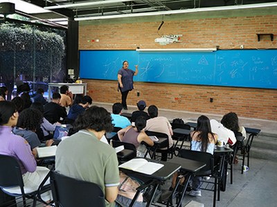 Research School Geometry Cuernavaca 2026-16.JPG