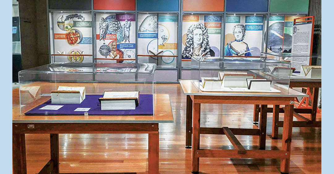 Matemáticas y libros en exposición de la Biblioteca Nacional